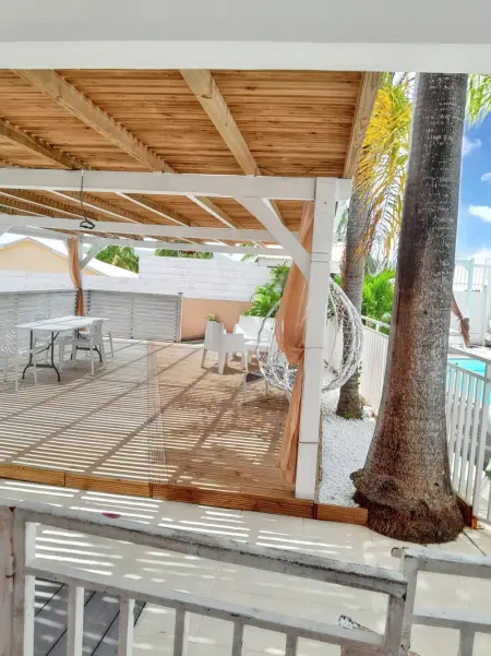 Appartement accueillant à Sainte-Anne – 60 m² avec piscine - Photo 4