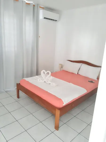 Appartement accueillant à Sainte-Anne – 60 m² avec piscine - Photo 14