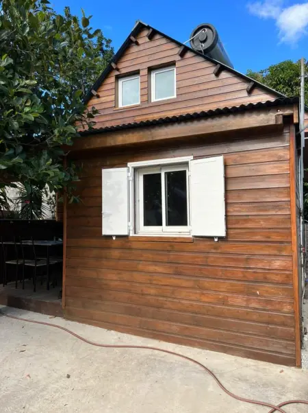 Chalet à Bois De Nèfles, Saint Paul, Chalet charmant à Saint Paul avec terrasse privée - L1069317