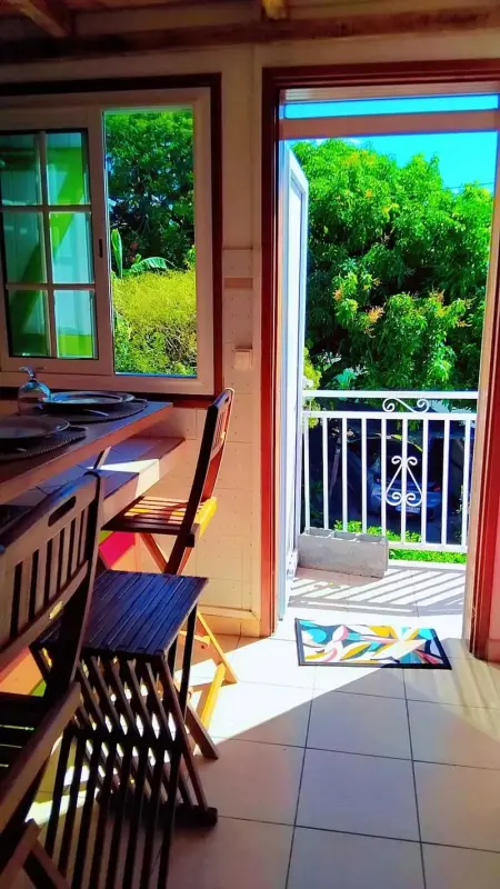 Studio confortable à Bouillante, 56 m², vue mer, jardin clos. - Photo 6