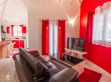 Maison charmante Le Moule avec piscine partagée - Photo 1