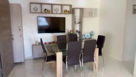 Appartement à Agadir, Appartement moderne à Agadir, 60 m², vue sur jardin - L1069323