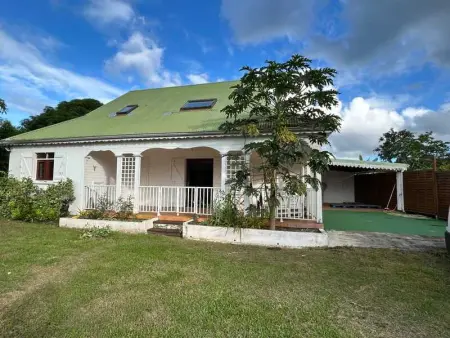 Maison à Lamentin, Maison confortable avec jardin à Lamentin - L1069329