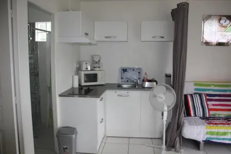 Maison charmante à Saint Paul avec vue sur la mer - Photo 8