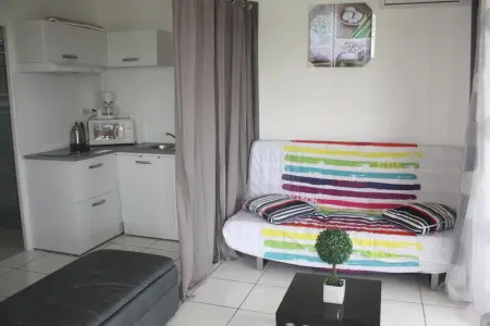 Maison charmante à Saint Paul avec vue sur la mer - Photo 9