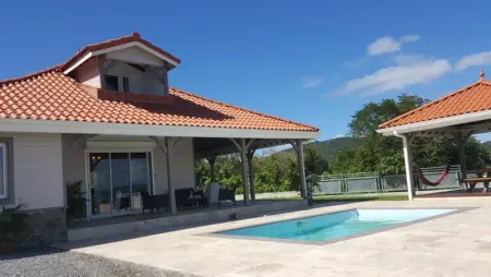 Villa élégante avec piscine privée au Diamant et vue sur la mer - Photo 1