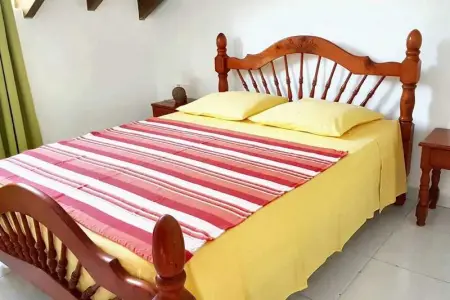 Maison de charme à Vieux Fort avec vue mer et montagne - Photo 12