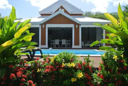 Villa à Saint François, Villa Spacieuse avec Piscine Privée à Saint-François – 120 m², Jardin - L1069400