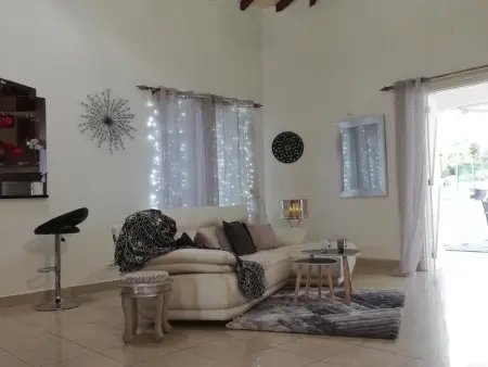 Maison spacieuse avec jacuzzi et vue sur la mer à Sainte-Rose - Photo 2