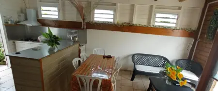 Maison spacieuse à Pointe-Noire avec vue sur la montagne - Photo 3