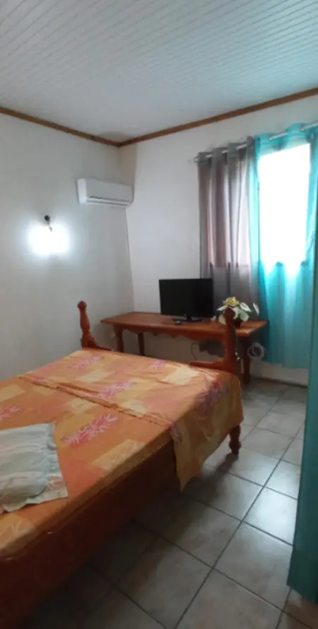 Maison spacieuse à Pointe-Noire avec vue sur la montagne - Photo 9