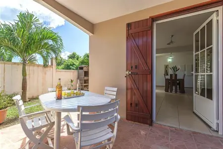 Appartement charmant à Le Moule, avec piscine partagée - Photo 9