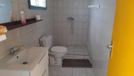 Appartement confortable à Capesterre 60 m² vue mer - Photo 5