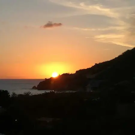 Maison charmante avec vue sur la mer et montagnes, Les Anses-d'Arlet. - Photo 17