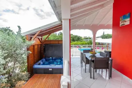 Maison lumineuse avec piscine au Moule, Maison 6 personnes à Le Moule - Photo 4