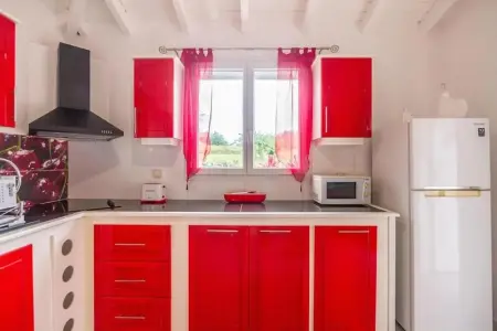 Maison lumineuse avec piscine au Moule, Maison 6 personnes à Le Moule - Photo 9