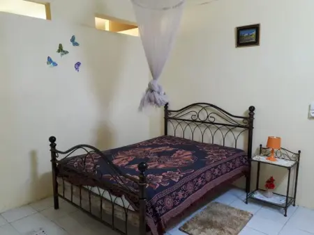 Maison charmante à Sainte-Anne avec grand jardin clôturé - Photo 6