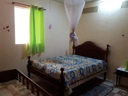 Maison charmante à Sainte-Anne avec grand jardin clôturé - Photo 7