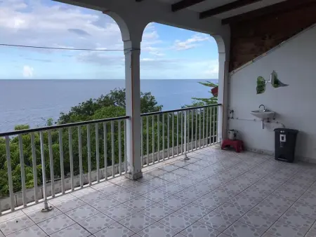 Maison charmante Pointe-Noire, vue mer, Maison 8 personnes à Pointe Noire - Photo 1