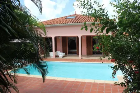 Villa à Sainte Luce, Villa de charme à Sainte-Luce avec piscine et jacuzzi - L1069472