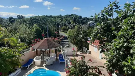 Appartement à Sainte Anne, Appartement charmant à Sainte Anne 42 m² + Piscine partagée - L1069523