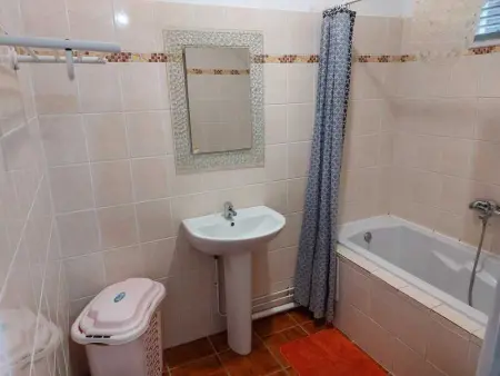 Maison charmante à Pointe Noire, vue montagne, jardin privé - Photo 13