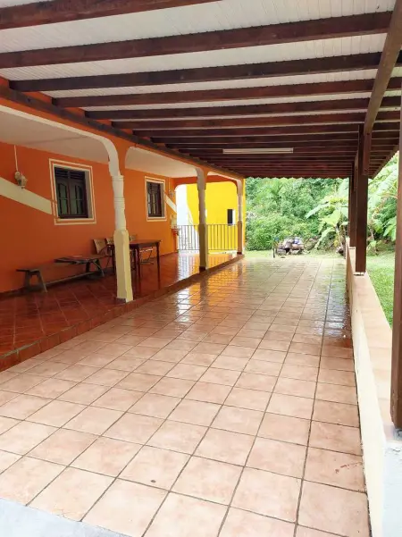 Maison charmante à Pointe Noire, vue montagne, jardin privé - Photo 16