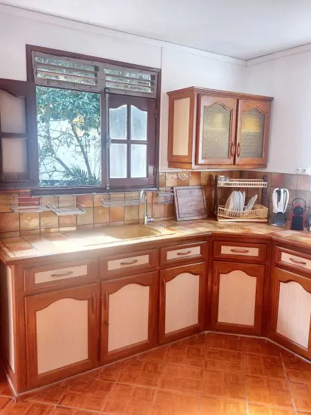 Maison charmante à Pointe Noire, vue montagne, jardin privé - Photo 27