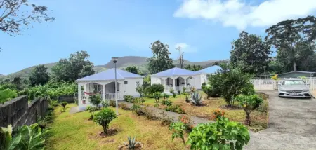 Bungalow charmant à Capesterre 67 m² avec piscine partagee - Photo 9