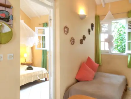 Bungalow idyllique à Trois-Rivières avec piscine partagée - Photo 4