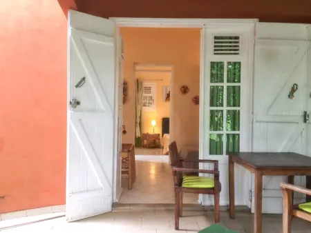 Bungalow idyllique à Trois-Rivières avec piscine partagée - Photo 5