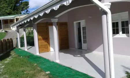 Maison à Sainte Anne, Maison charmante à Sainte-Anne avec jardin et climatisation - L1069576