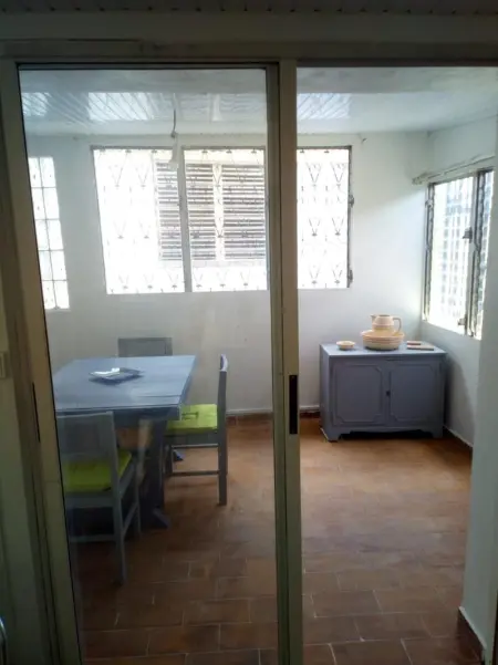 Maison confortable avec jardin à Basse-Terre + Parking inclus - Photo 7