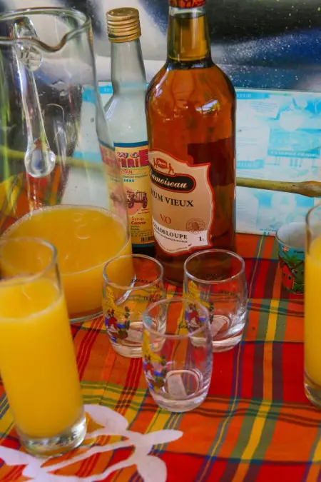 Appartement charmant à Saint François avec piscine partagée - Photo 8