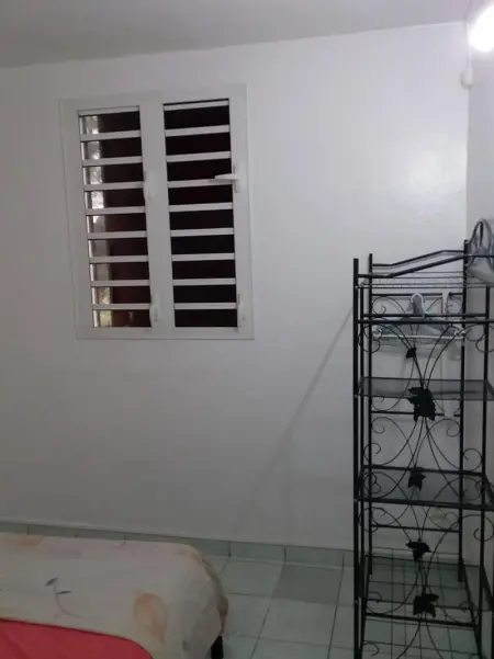 Maison accueillante aux Mangles avec jardin clôturé - Photo 1