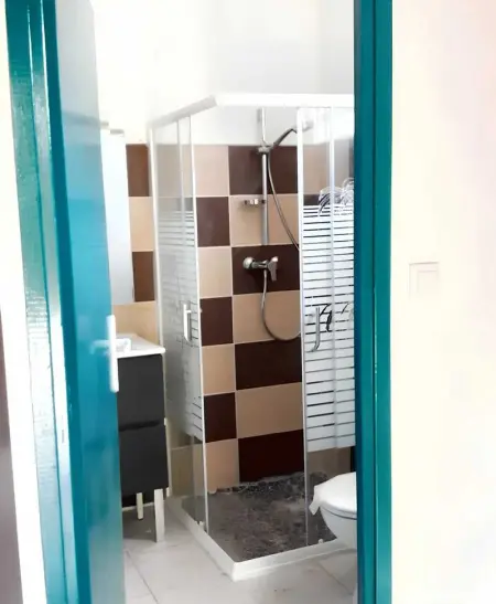 Bungalow charmant au Moule avec piscine et jardin - Photo 5