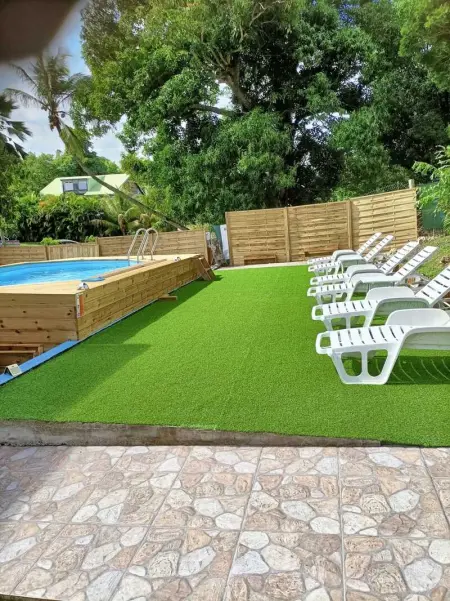 Bungalow charmant au Moule avec piscine et jardin - Photo 10