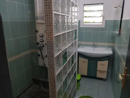 Charmante Maison avec Jardin à Tampon, Maison 4 personnes à Tampon - Photo 9