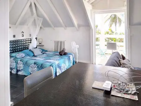 Studio lumineux avec vue sur la mer à Baillif – 45 m² + Terrasse - Photo 12