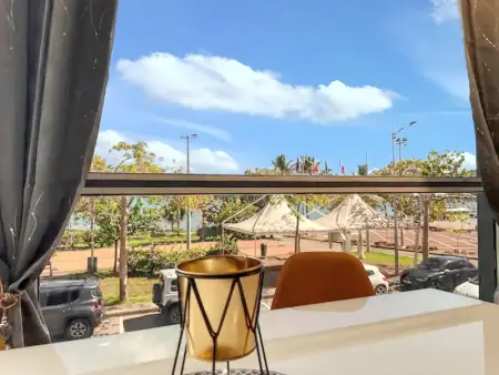 Appartement moderne avec vue sur la mer - La Trinité - 79.8 m² - Photo 4