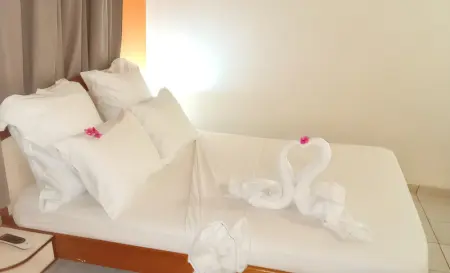 Appartement charmant à Sainte-Anne avec piscine partagée, 80 m² - Photo 2