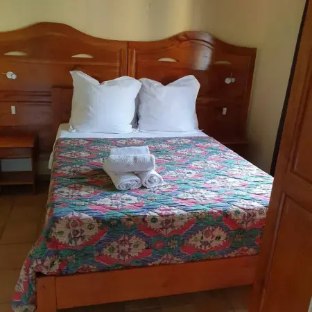 Appartement moderne à Pointe-Noire - 36 m² - Piscine & Jacuzzi - Photo 5