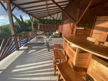 Villa panoramique à Pointe-Noire avec vue sur mer et piscine - Photo 1