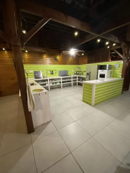 Villa panoramique à Pointe-Noire avec vue sur mer et piscine - Photo 5