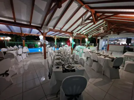 Maison charmante à Le Moule avec piscine partagée - Photo 13