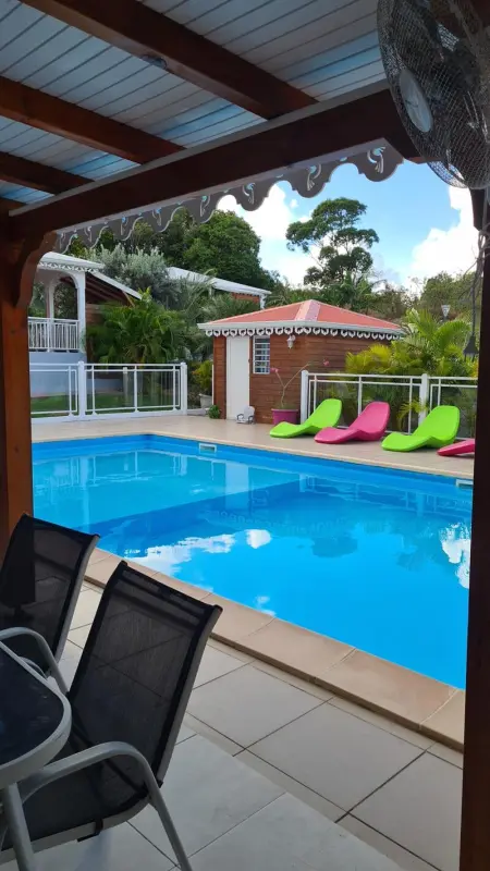 Maison charmante à Le Moule avec piscine partagée - Photo 16