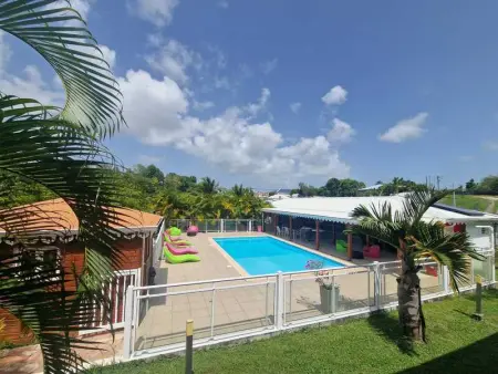 Maison charmante à Le Moule avec piscine partagée - Photo 30