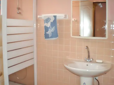 Maison spacieuse et charmante aux Anses-d'Arlet avec vue sur mer - Photo 5