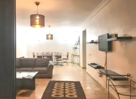 Appartement chic à Casablanca avec piscine partagée - 100 m² - Photo 4