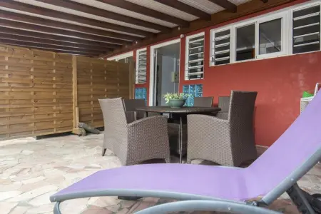 Appartement à Fort de France, Appartement moderne à Fort-de-France, terrasse équipée, 50 m². - L1069837